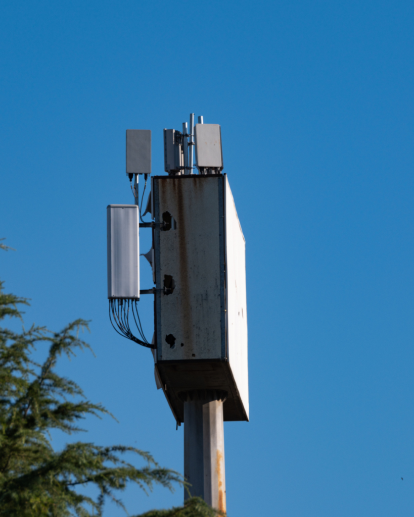 DAS and small cell network solutions for indoor cellular coverage by Valhalla Industries